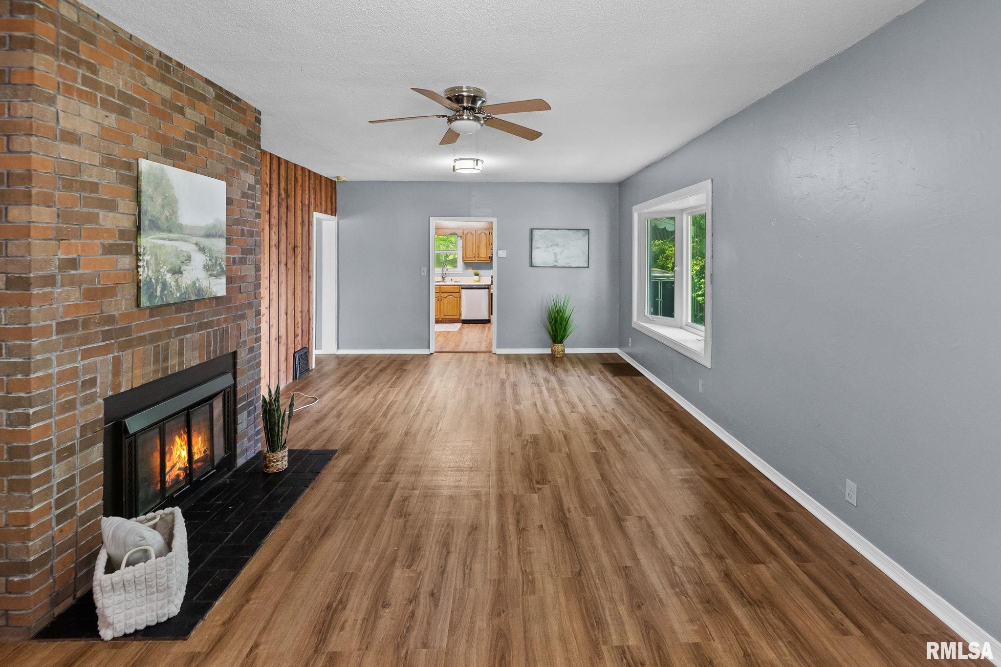 515 East Calumet Street Centralia, IL 62801 - Photo 11 of 37