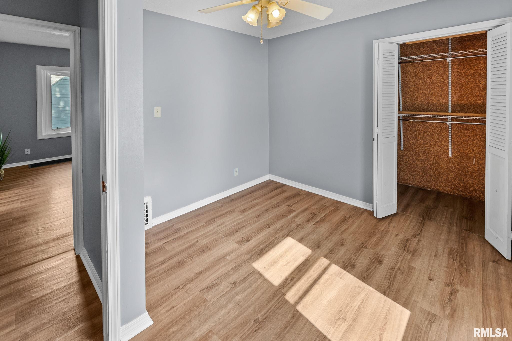 515 East Calumet Street Centralia, IL 62801 - Photo 22 of 37