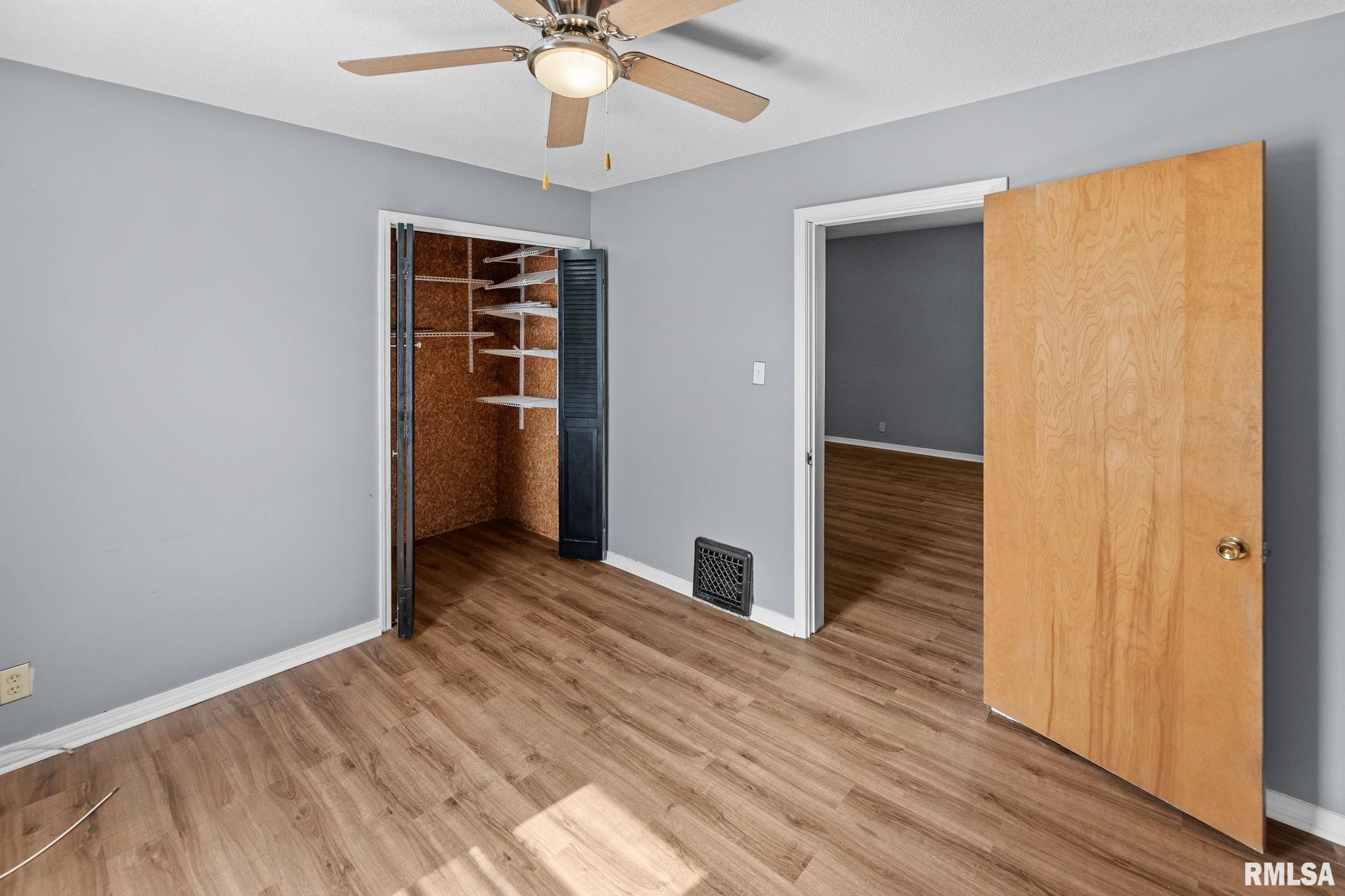 515 East Calumet Street Centralia, IL 62801 - Photo 25 of 37