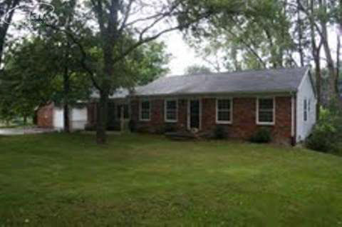 12359 White Lake Road Fenton, MI 48430 - Photo 1 of 26 20365309.JPG