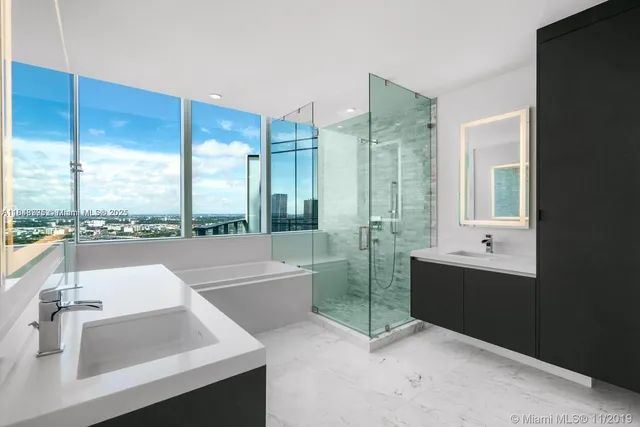 $8,999 | Park West, Miami, FL 33132