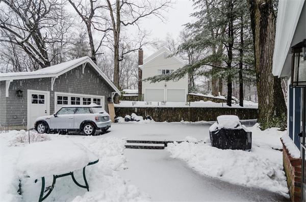 22 Chisholm Road Winchester, MA 01890 - Photo 9 of 26 Gallery Image 9