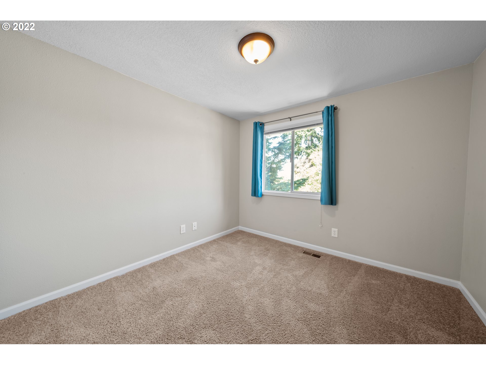 5311 Southwest Brugger Street Portland, OR 97219 - Photo 25 of 31 Gallery Image 25
