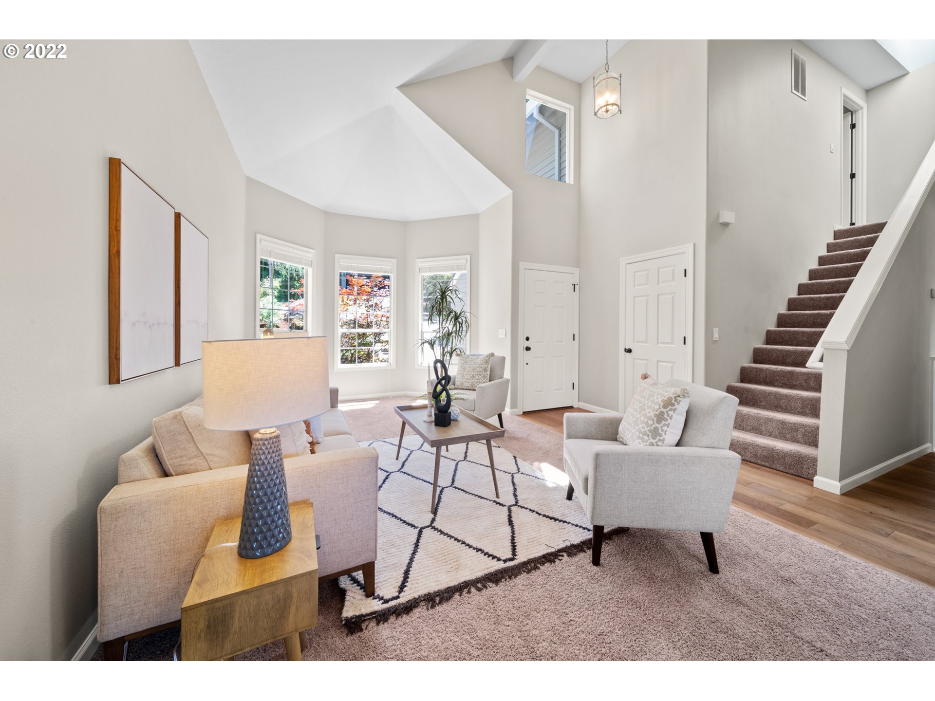 5311 Southwest Brugger Street Portland, OR 97219 - Photo 4 of 31 Gallery Image 4