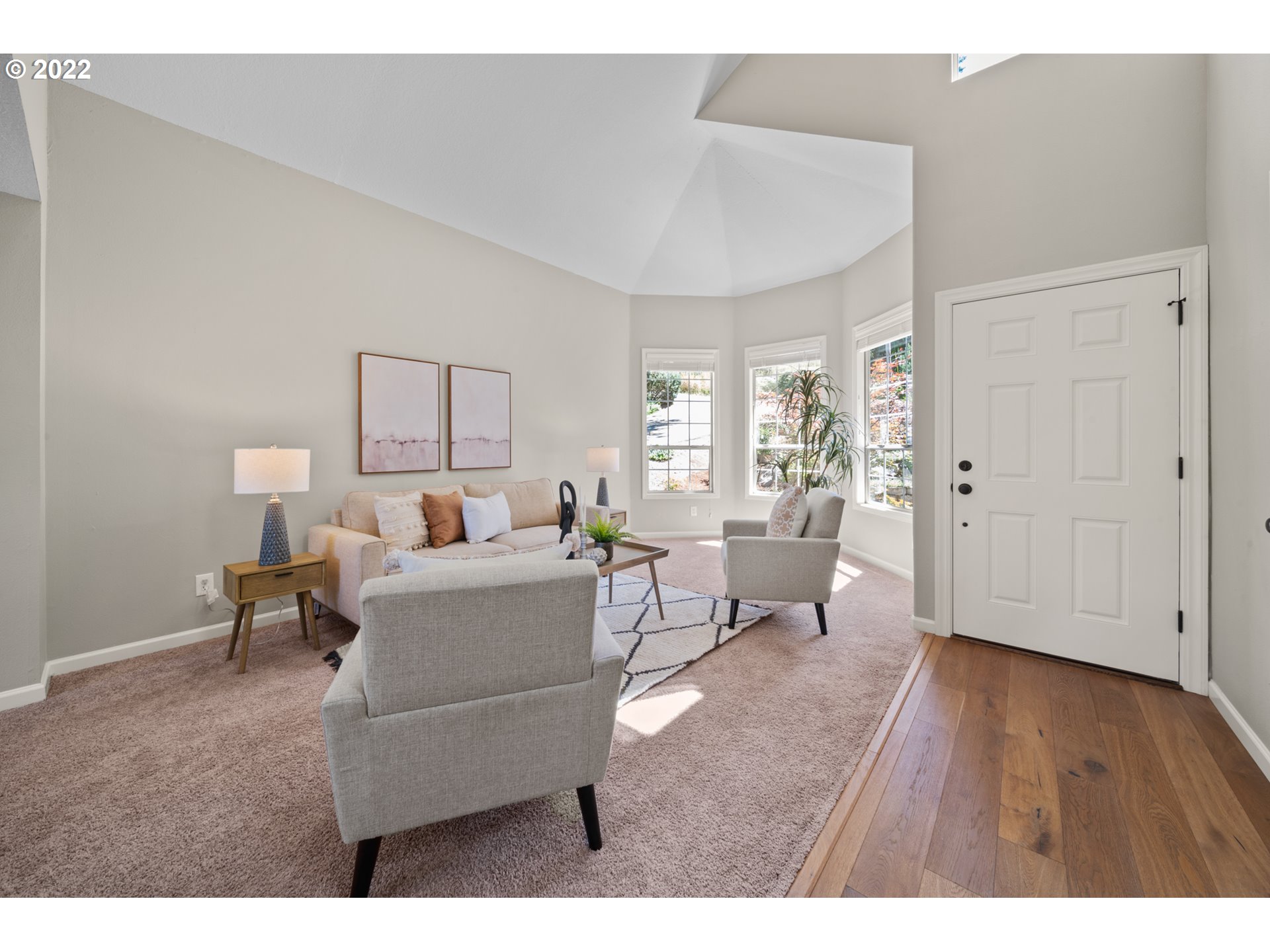 5311 Southwest Brugger Street Portland, OR 97219 - Photo 5 of 31 Gallery Image 5