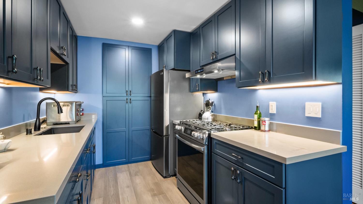 98 Forest Lane San Rafael, CA 94903 - Photo 12 of 44