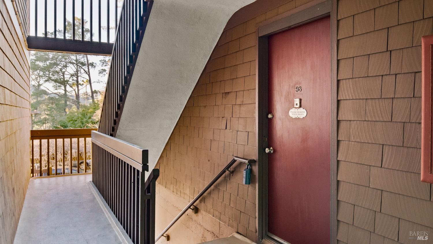 98 Forest Lane San Rafael, CA 94903 - Photo 37 of 44