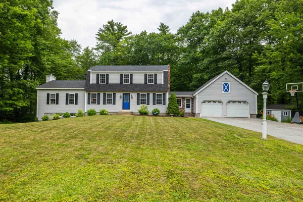 $749,900 | 39 Lantern Lane, Hooksett, NH 03106