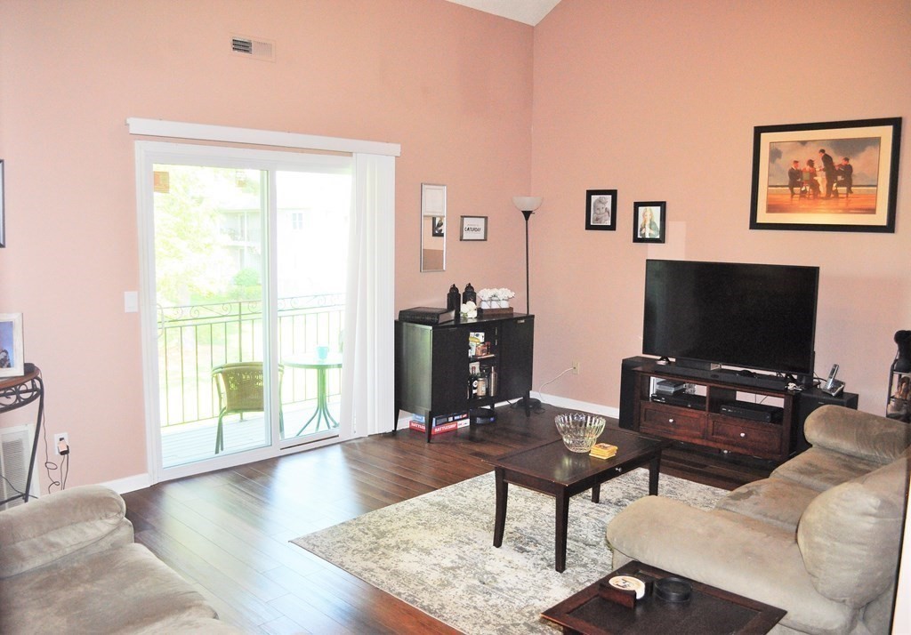 84 Tennis Plaza Road, Unit 64 Dracut, MA 01826 - Photo 4 of 14
