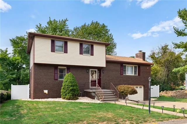 $338,500 | 115 Willow Village Drive, Pittsburgh, PA 15239