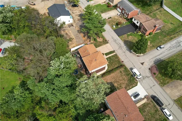 $338,500 | 115 Willow Village Drive, Pittsburgh, PA 15239