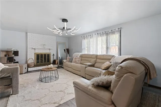 $338,500 | 115 Willow Village Drive, Pittsburgh, PA 15239