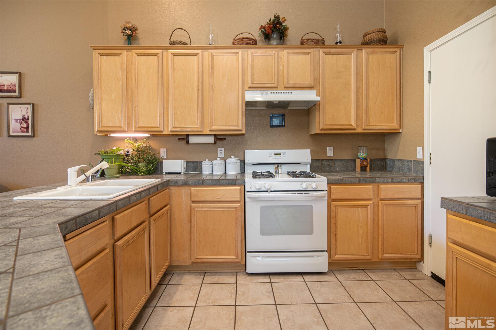 1930 Celestial Court Reno, NV 89523 - Photo 11 of 29 Photo 11
