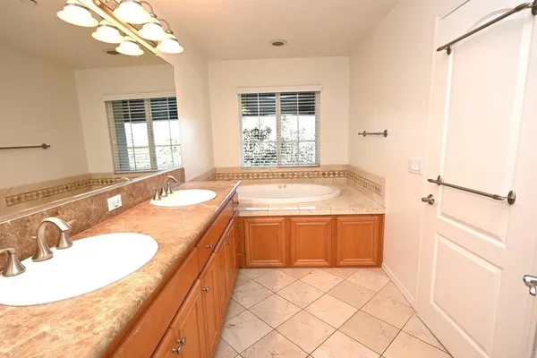 $4,795 | 4039 Aidan Circle, Carlsbad, CA 92008
