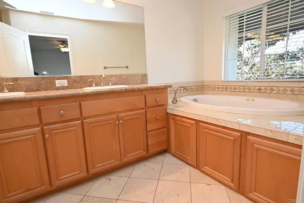 $4,795 | 4039 Aidan Circle, Carlsbad, CA 92008