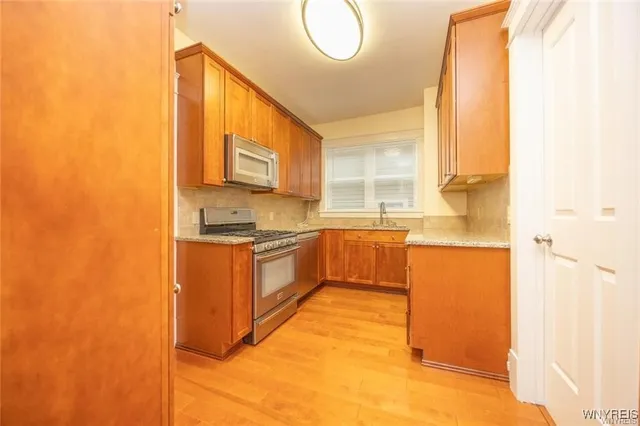 $2,000 | 114 Ashland Avenue, Unit 1, Buffalo, NY 14222