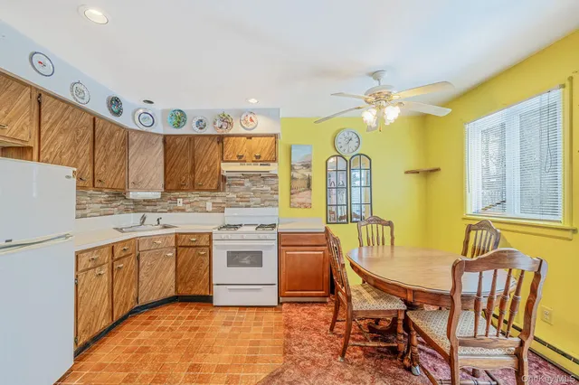 $649,999 | 244 Lakeside Trail, Ridge, NY 11961