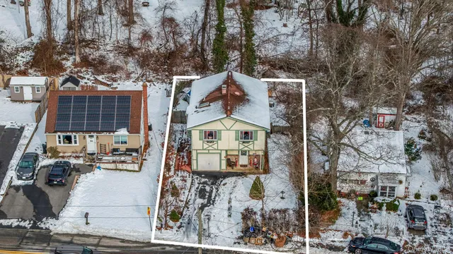 $649,999 | 244 Lakeside Trail, Ridge, NY 11961