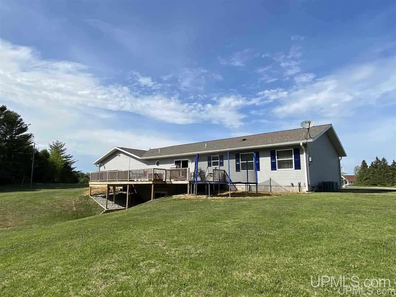 9241 W Erickson Road Manistique, MI 49854 - Photo 3 of 50 Gallery Image 3