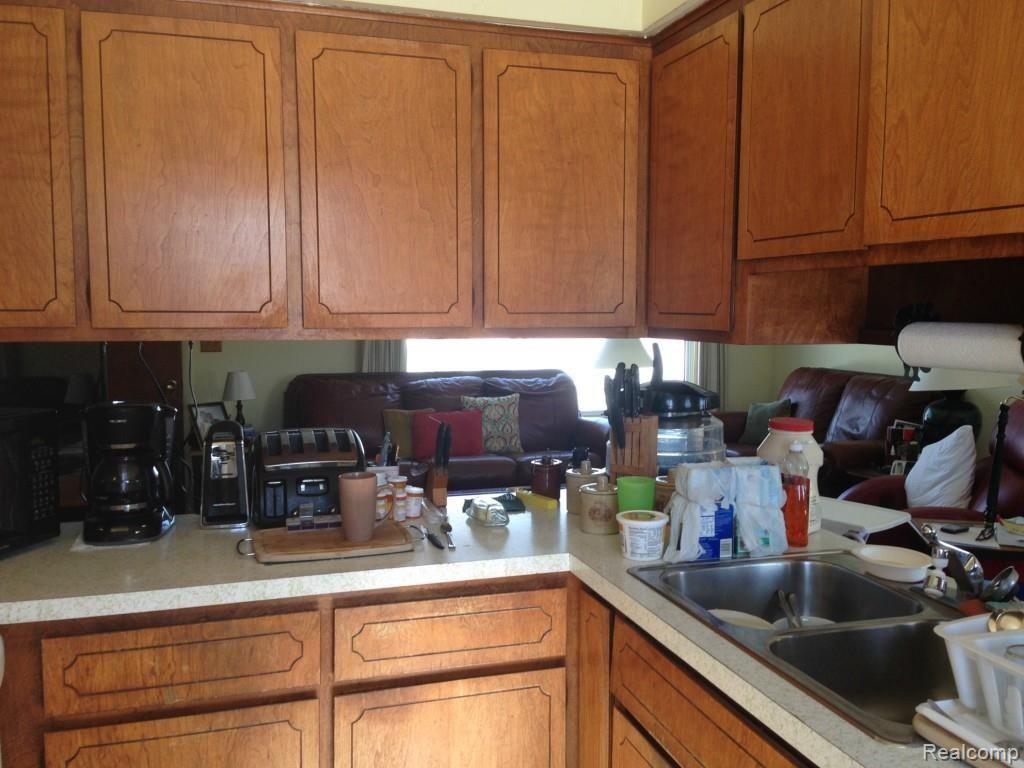2715 Cohoctah Road Fowlerville, MI 48836 - Photo 6 of 16 Gallery Image 6