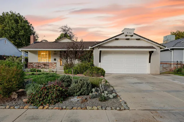 $450,000 | 617 Wilson Avenue, Sacramento, CA 95833