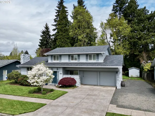 $490,000 | 445 Sterling Drive, Eugene, OR 97404