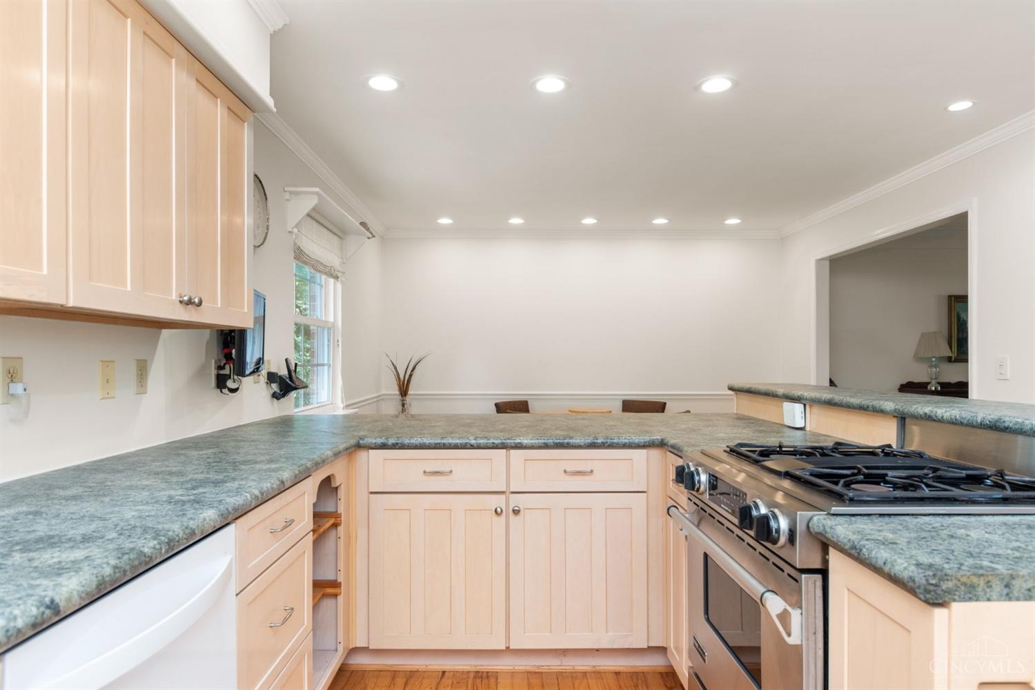 7337 Lawyer Road Cincinnati, OH 45244 - Photo 20 of 38 Gallery Image 20