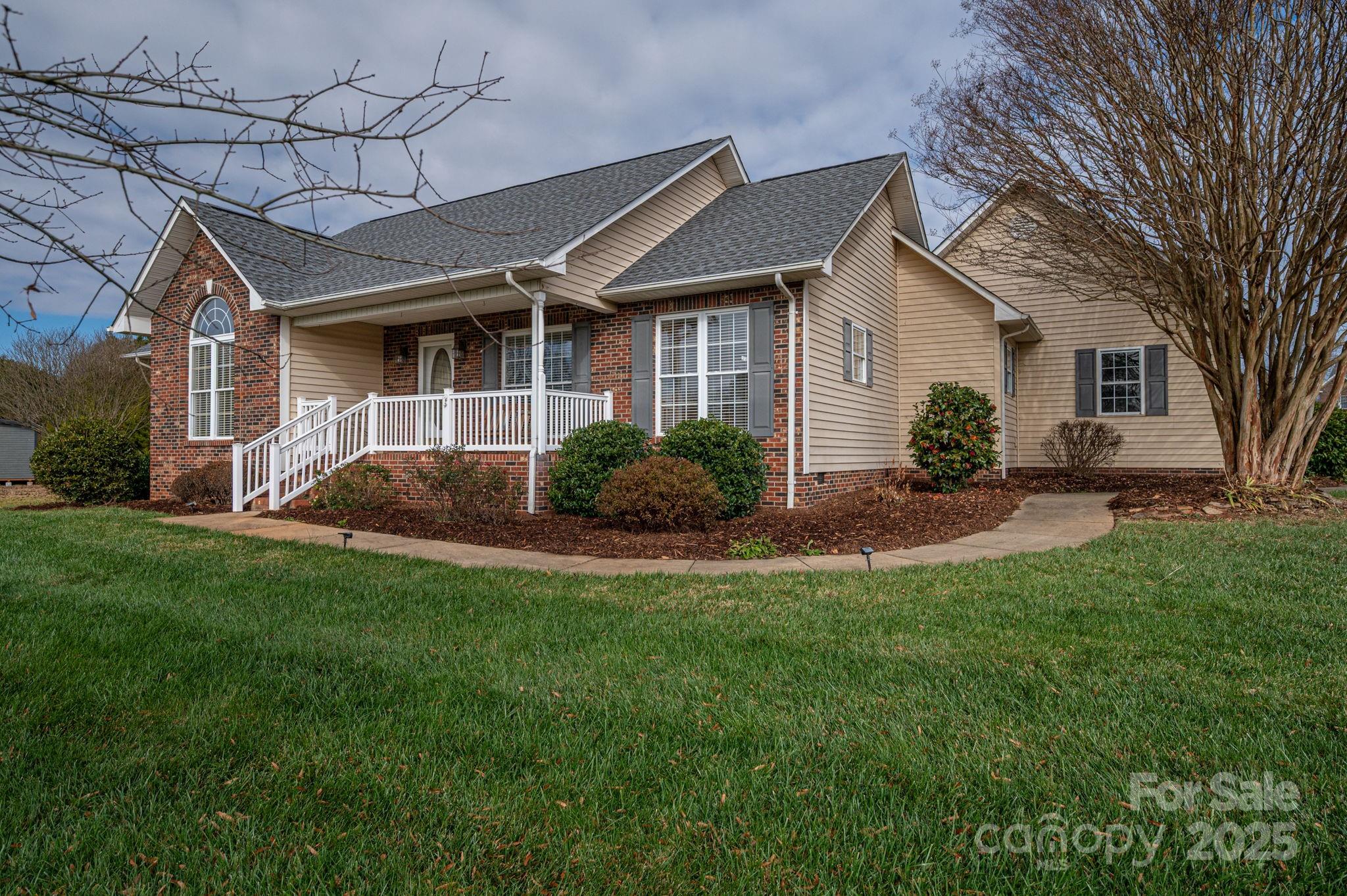 1611 Emmaus Walk Conover, NC 28613 - Photo 32 of 37