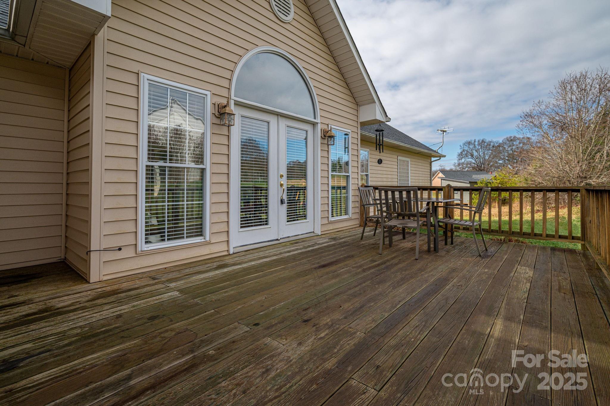 1611 Emmaus Walk Conover, NC 28613 - Photo 35 of 37