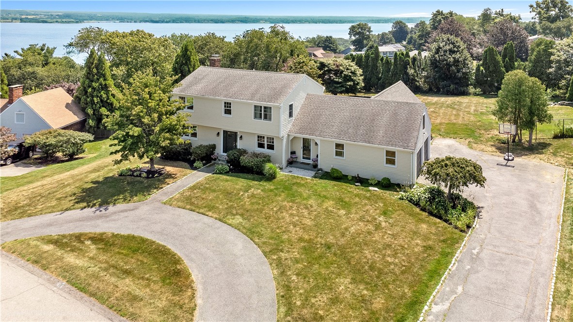 85 Lepes Rd is in the River Highlands Neighborhood on the east side of Portsmouth.