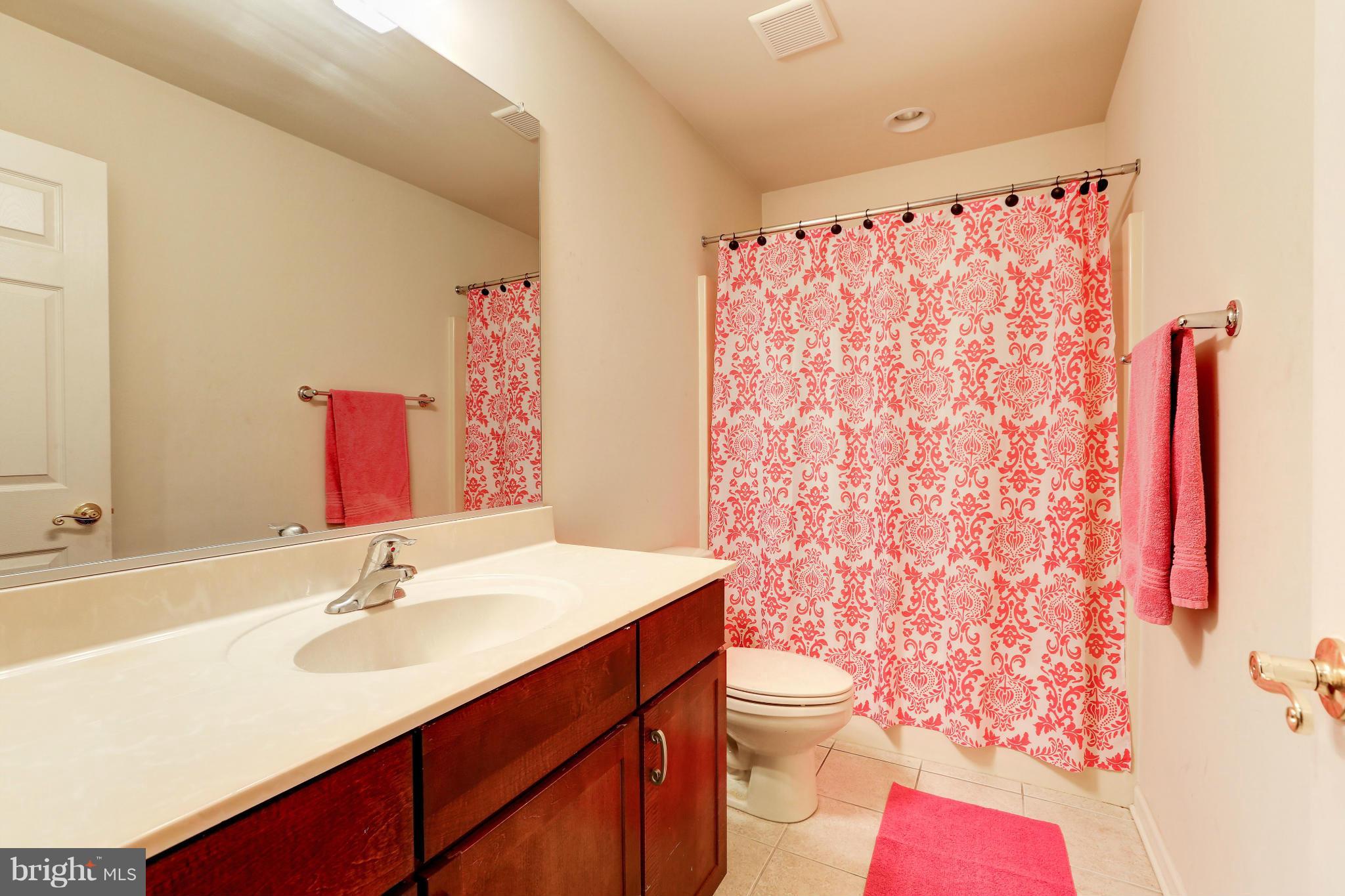 2606 New Design Road Adamstown, MD 21710 - Photo 23 of 25 Bath