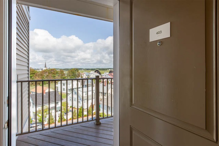 339 Ocean Boulevard, Unit 403 Hampton, NH 03842 - Photo 2 of 33