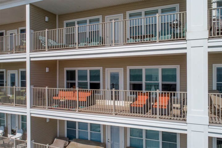 339 Ocean Boulevard, Unit 403 Hampton, NH 03842 - Photo 3 of 33
