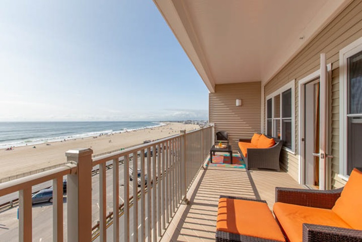 339 Ocean Boulevard, Unit 403 Hampton, NH 03842 - Photo 9 of 33
