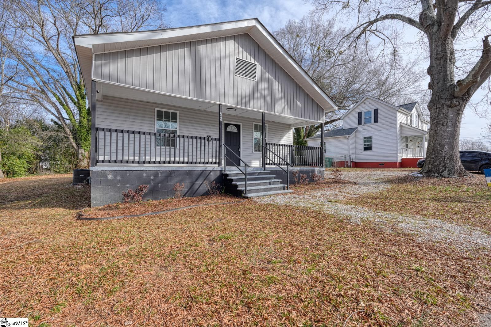 205 Magnolia Street Gaffney, SC 29340 - Photo 2 of 31