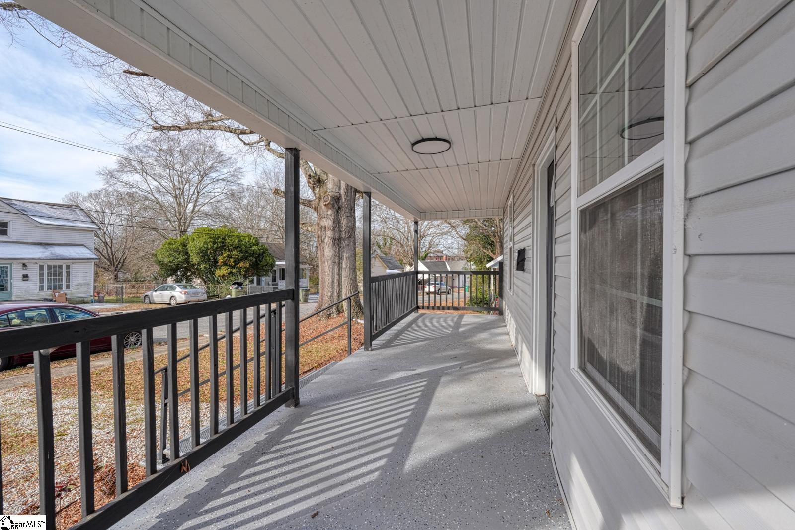 205 Magnolia Street Gaffney, SC 29340 - Photo 4 of 31