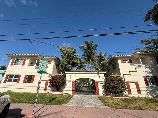 $1,550 | 1207 Marseille Drive, Unit 29, Miami Beach, FL 33141