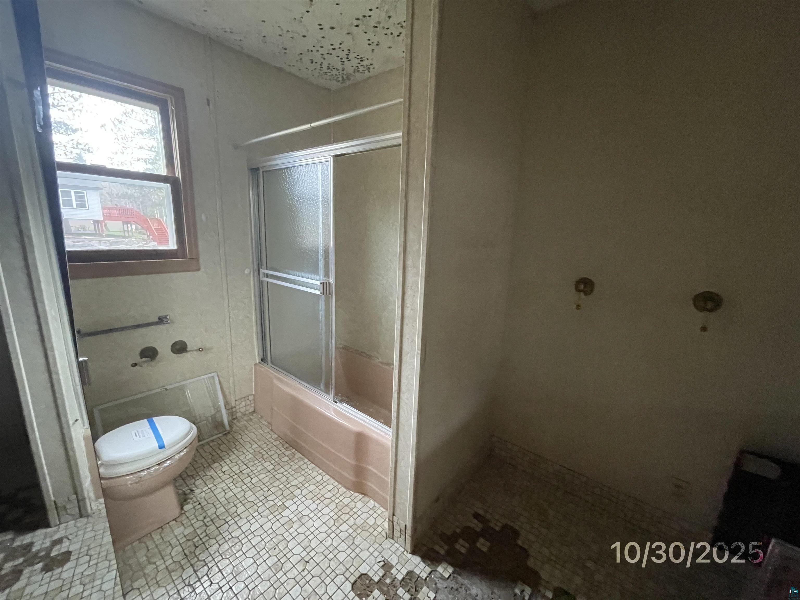 821 West Page Street Duluth, MN 55811 - Photo 13 of 34