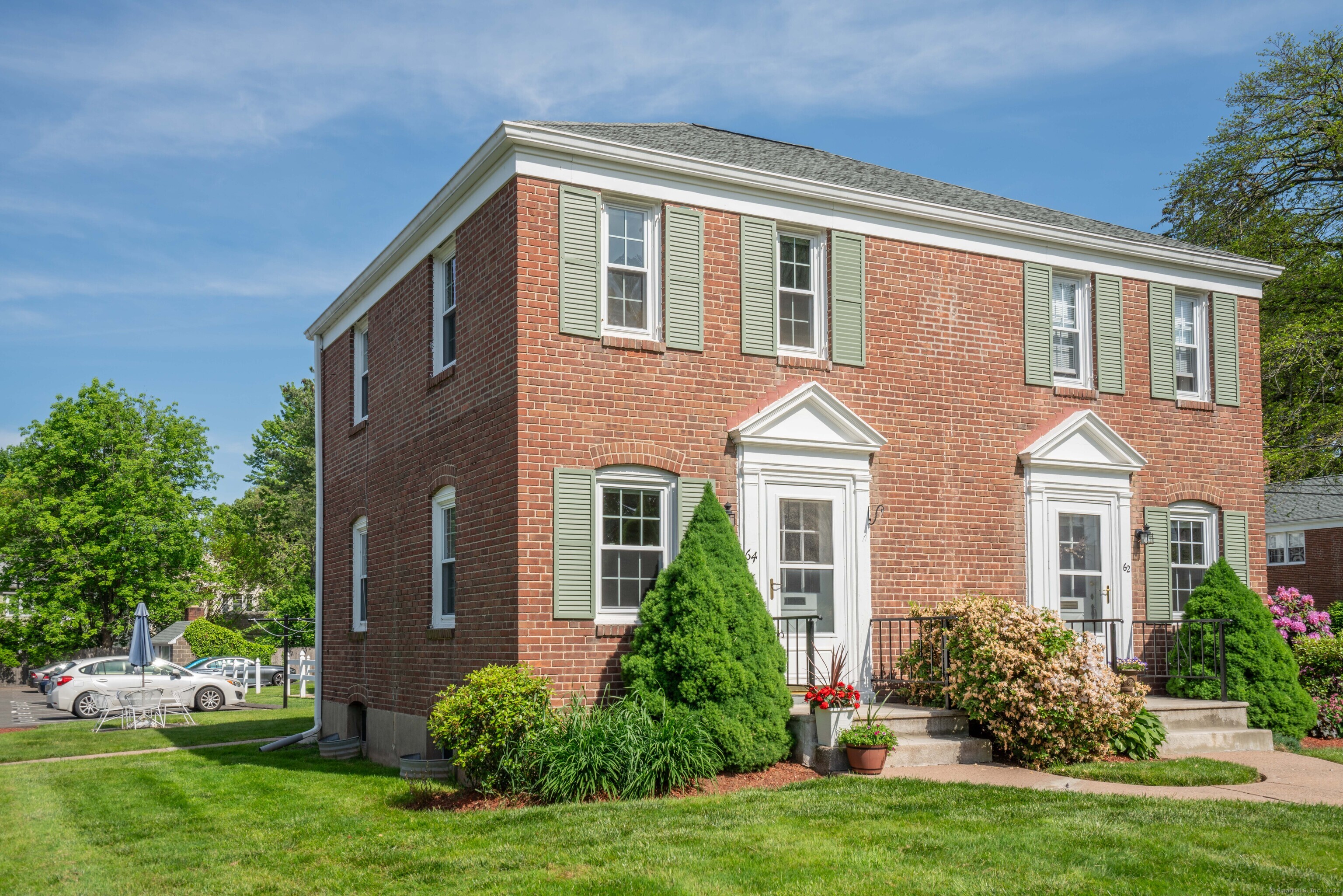 64 Robin Road, Unit 64 West Hartford, CT 06119 - Photo 1 of 1