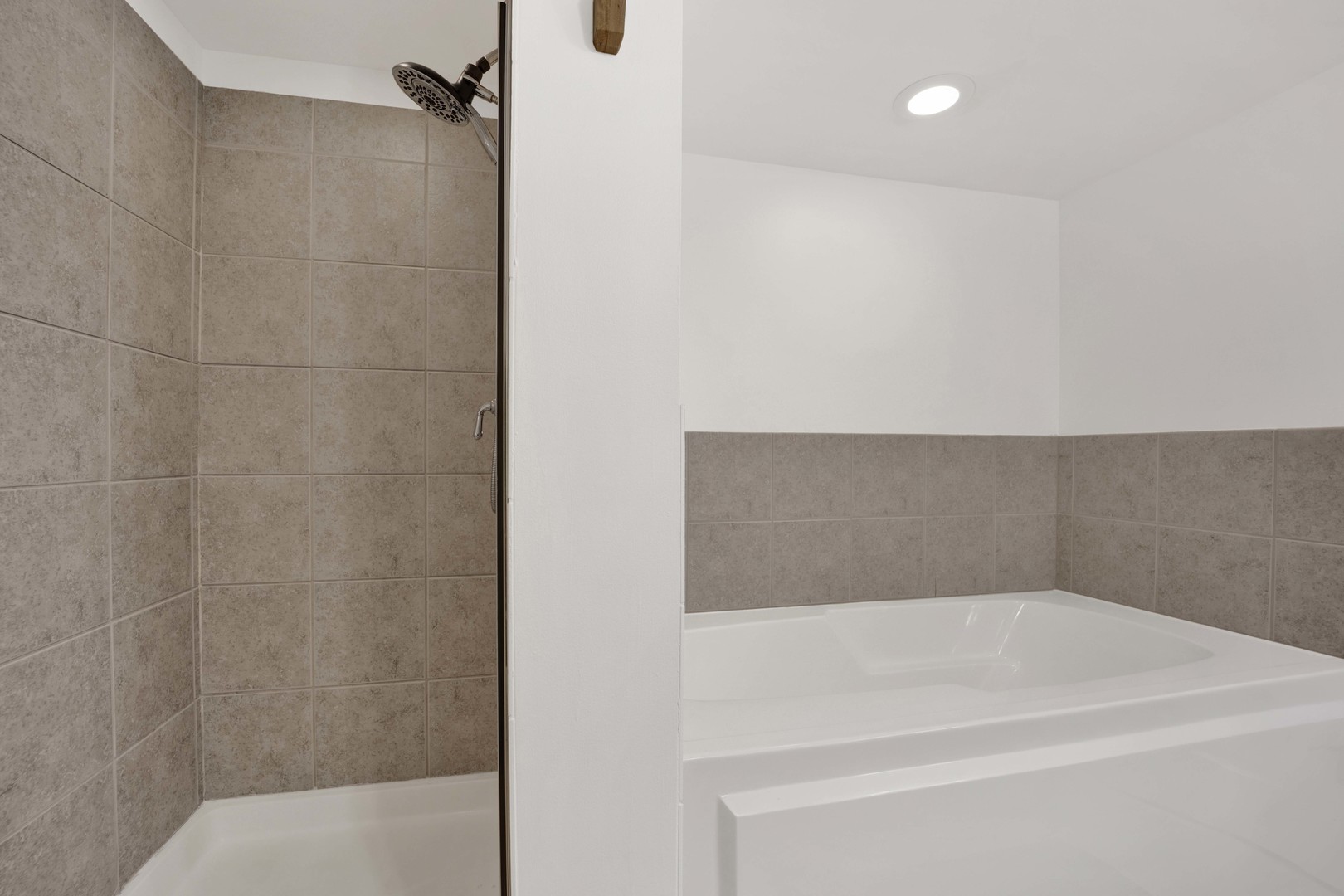 1069 West 14th Place, Unit 332 Chicago, IL 60608 - Photo 24 of 26