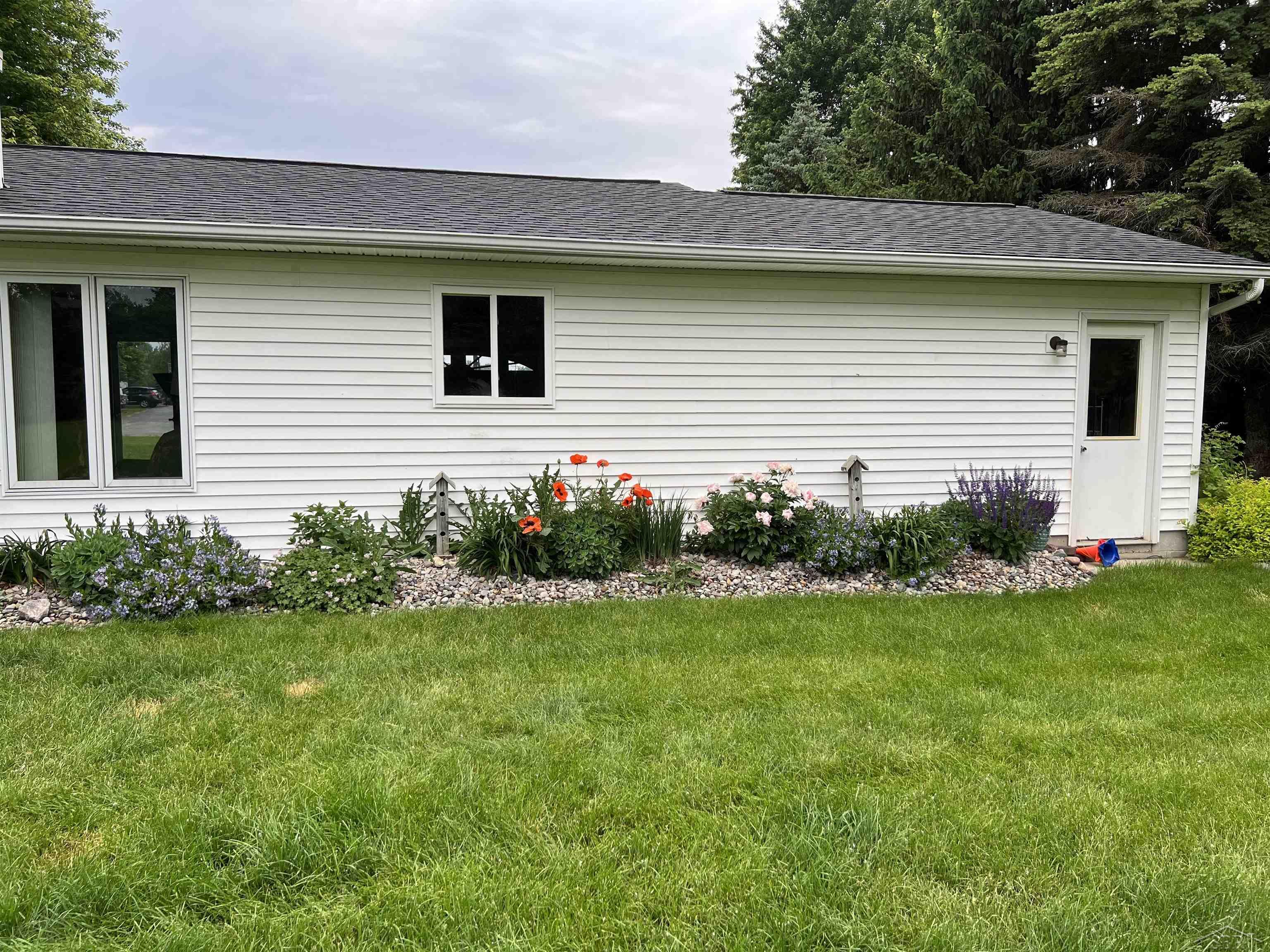 12115 Pierce Road Freeland, MI 48623 - Photo 40 of 43