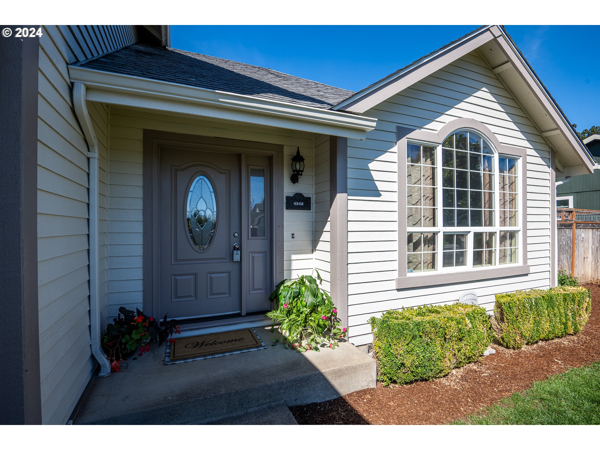 4548 Glacier Street Springfield, OR 97478 - Photo 5 of 44 Gallery Image 5