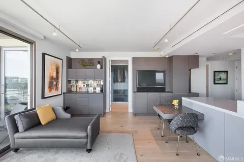 $1,795,000 | 229 Brannan Street, Unit 16E, San Francisco, CA 94107