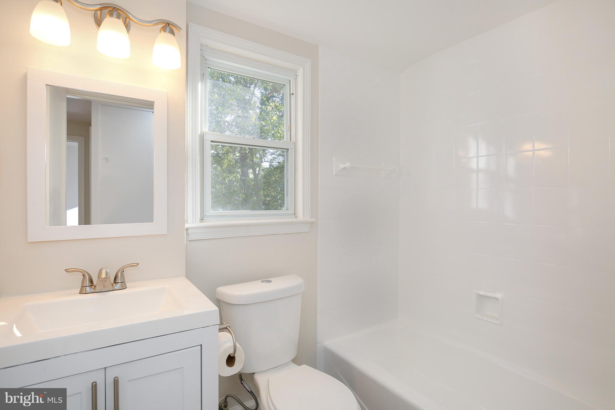 2708 Plyers Mill Road Silver Spring, MD 20902 - Photo 20 of 30 Bath