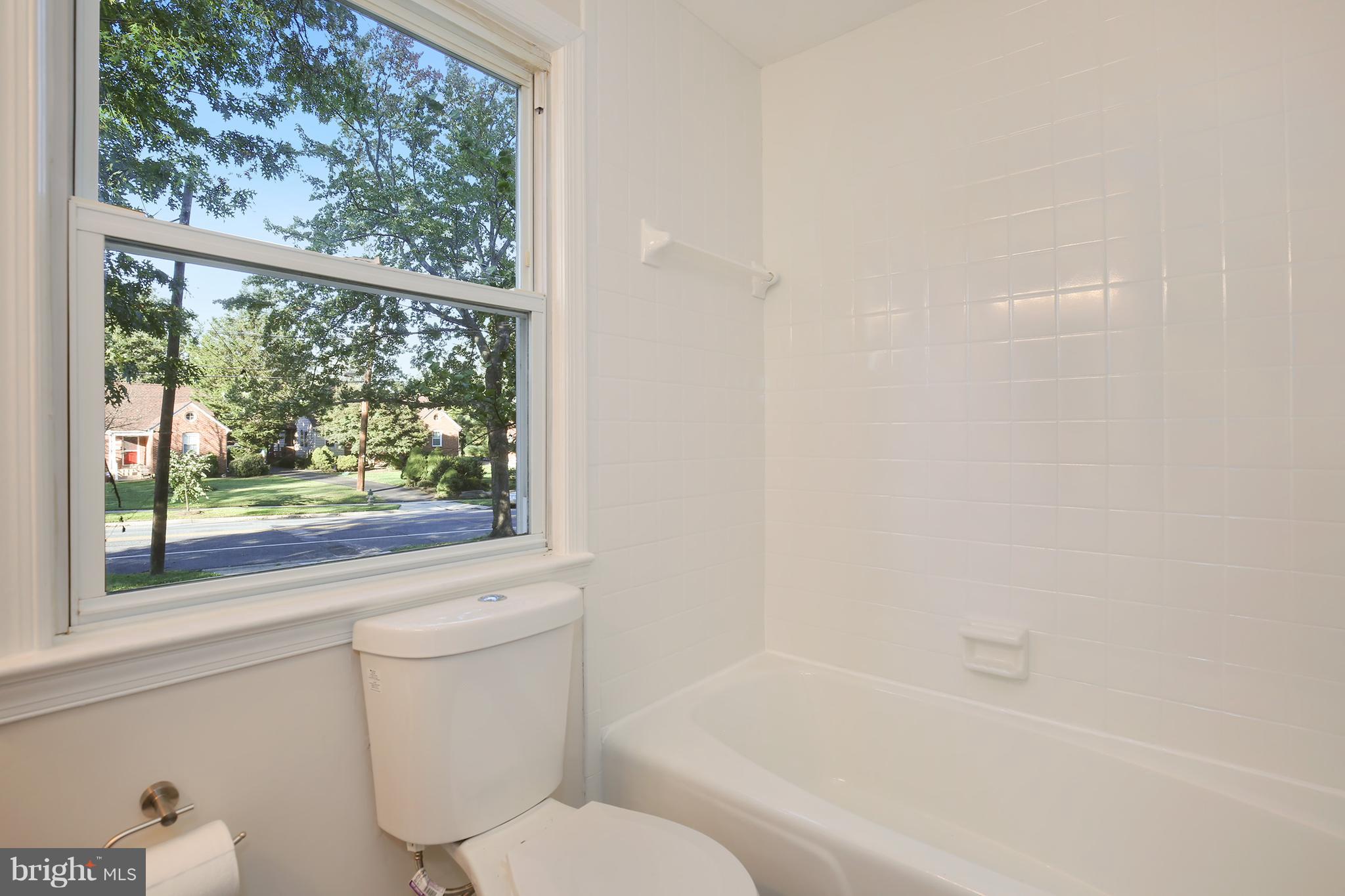 2708 Plyers Mill Road Silver Spring, MD 20902 - Photo 21 of 30 Bath