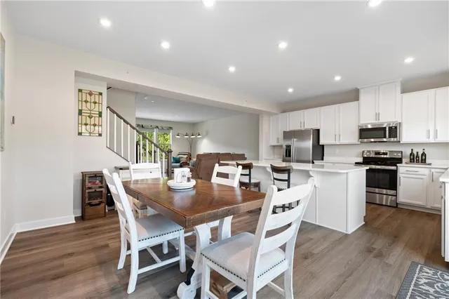 $389,900 | 5001 Lampl Lane, Jeannette, PA 15644