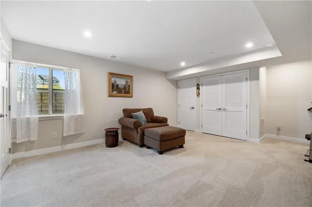 $389,900 | 5001 Lampl Lane, Jeannette, PA 15644