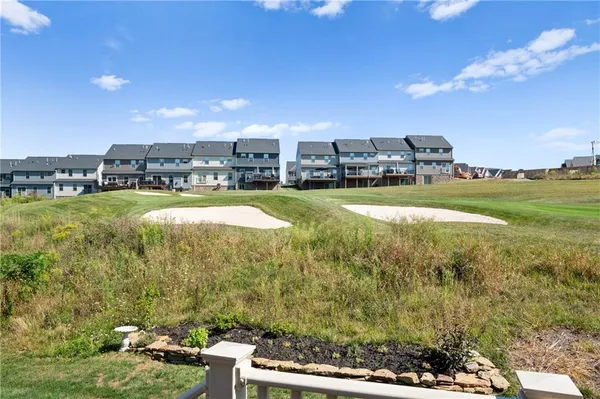 $389,900 | 5001 Lampl Lane, Jeannette, PA 15644