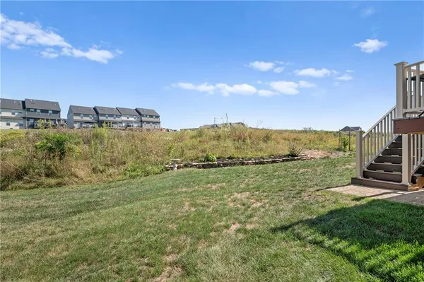 $389,900 | 5001 Lampl Lane, Jeannette, PA 15644