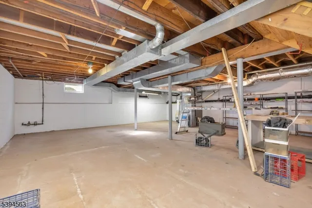 $780,000 | 16 Dartmouth Road, Annandale, NJ 08801